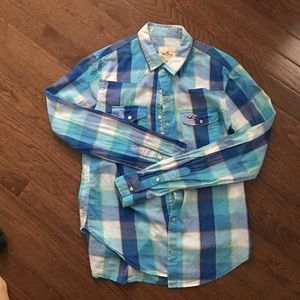 Hollister xs long-sleeve plaid snap button down